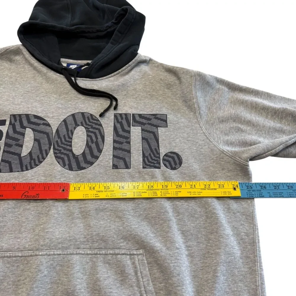 Nike Hoodie Mens XL Gray Just Do It Zebra Print Pullover Graphic Two Tone *READ*